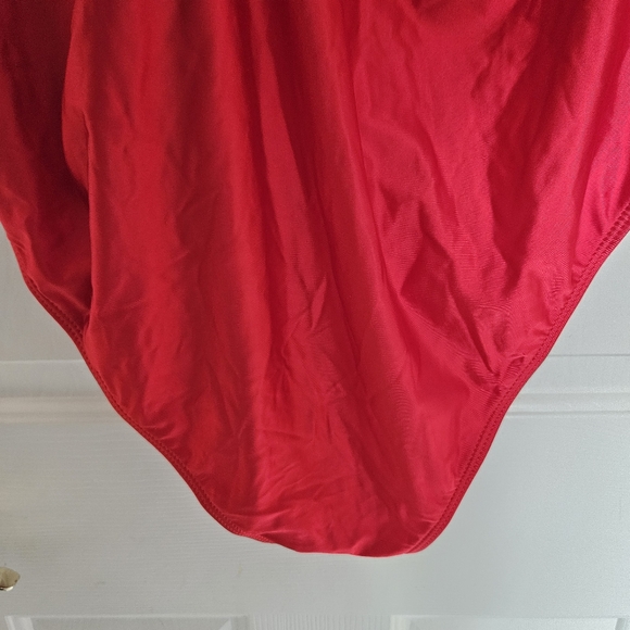 SHEIN PLUS SOLID RUFFLE TRIM ONE PIECE SWIMSUIT - Picture 7 of 11